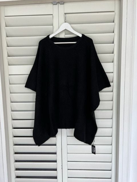 Knitted Poncho Black